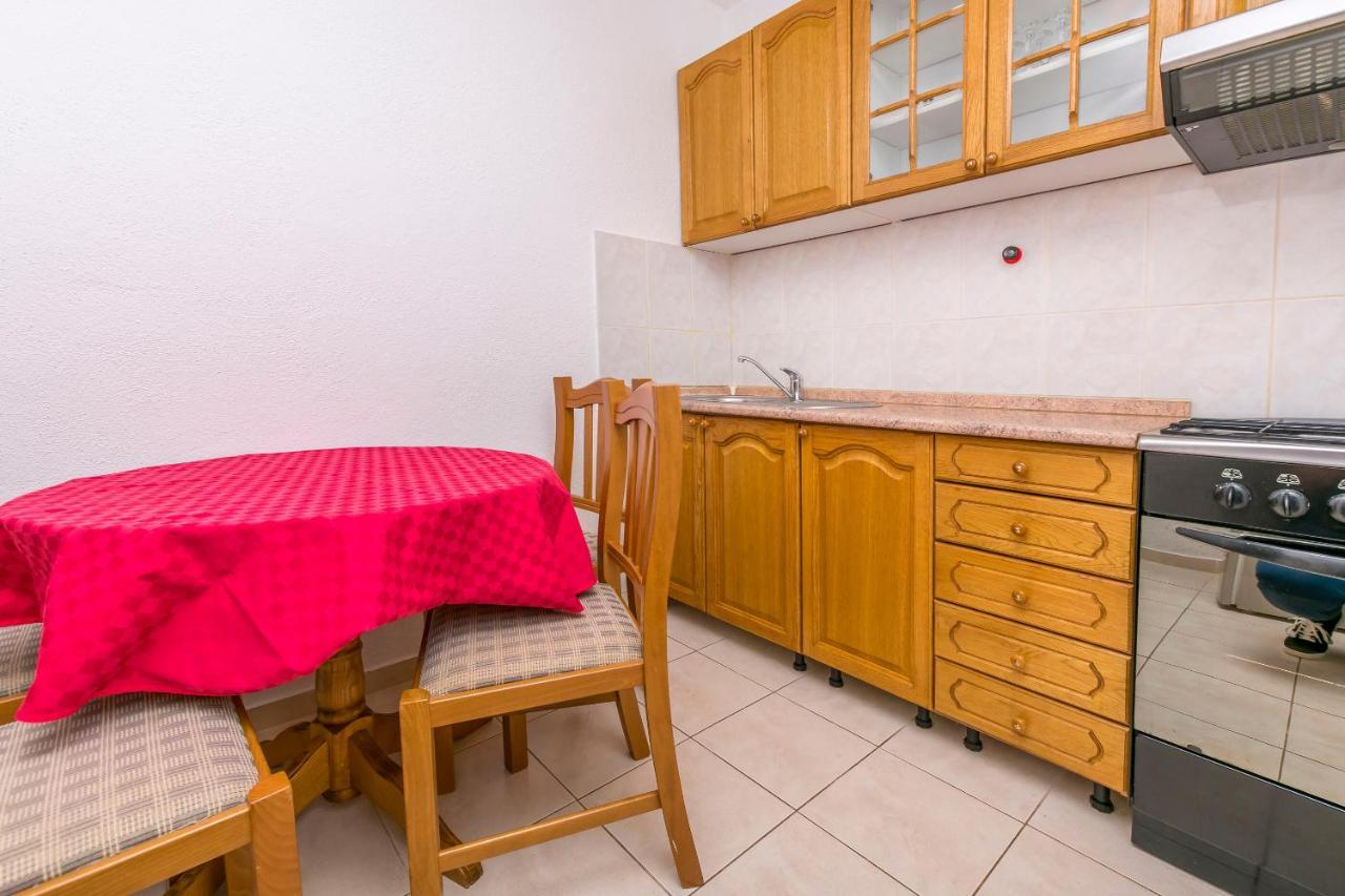 Apartments Ivat Rogoznica  Exterior photo