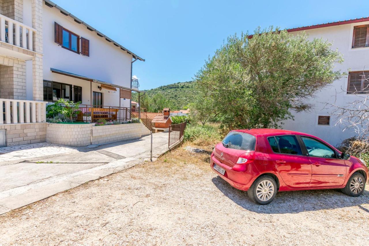 Apartments Ivat Rogoznica  Exterior photo